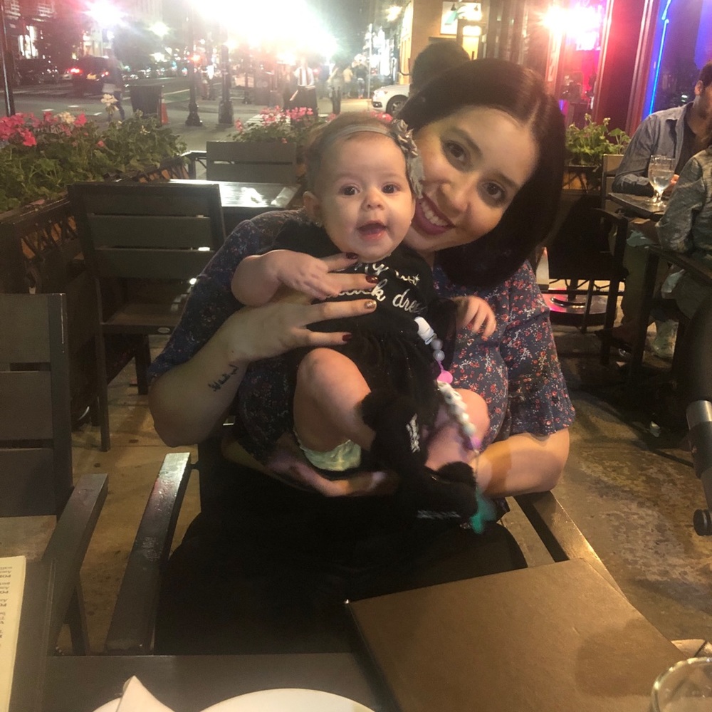 Meet your Posher, Ambar